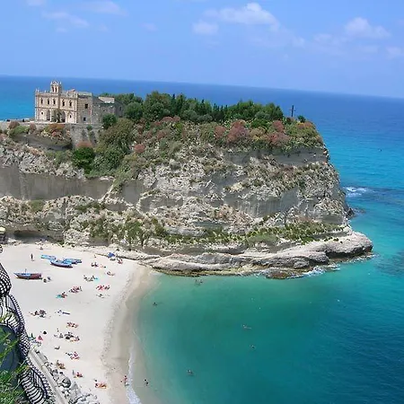 Casa Macria *